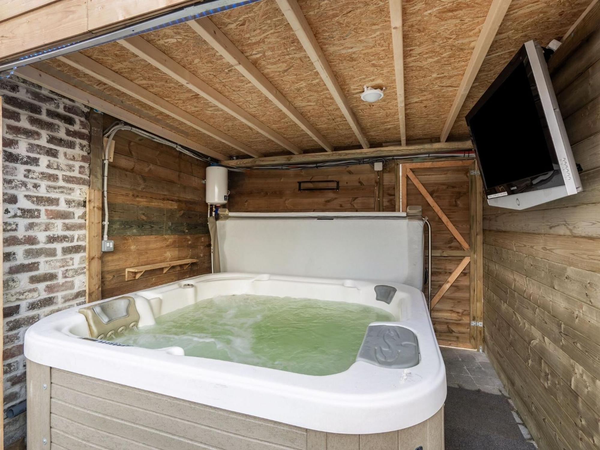 Tasteful Holiday Home In Loppem With Jacuzzi Exteriér fotografie